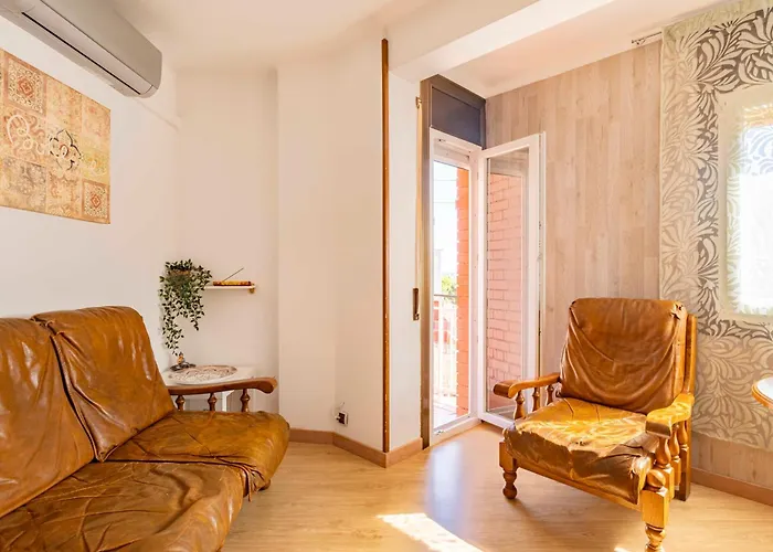 5 Min To The Sea And 15 Min To Barcelona Center