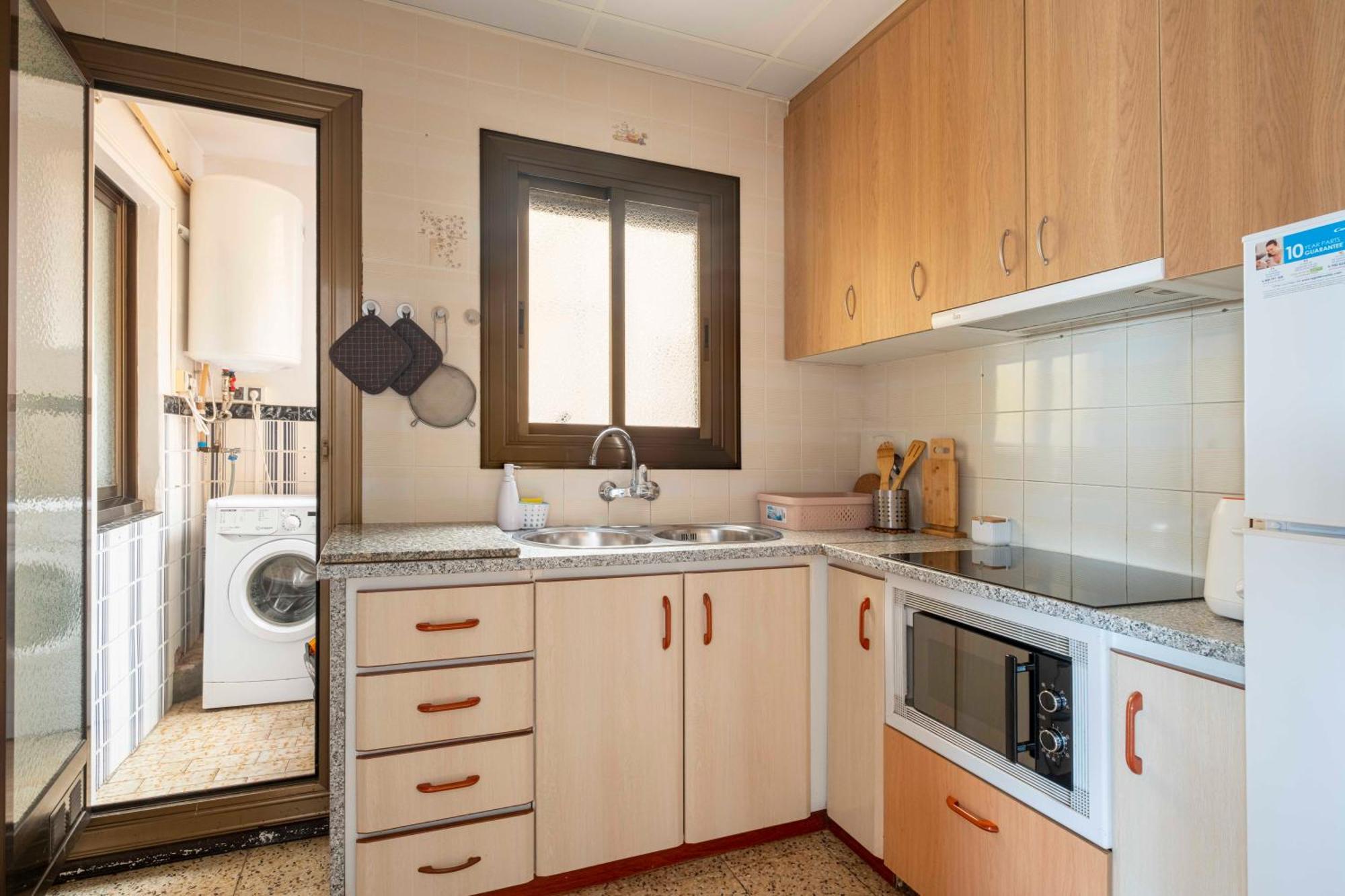 Apartment 5 Min To The Sea And 15 Min To Barcelona Center *